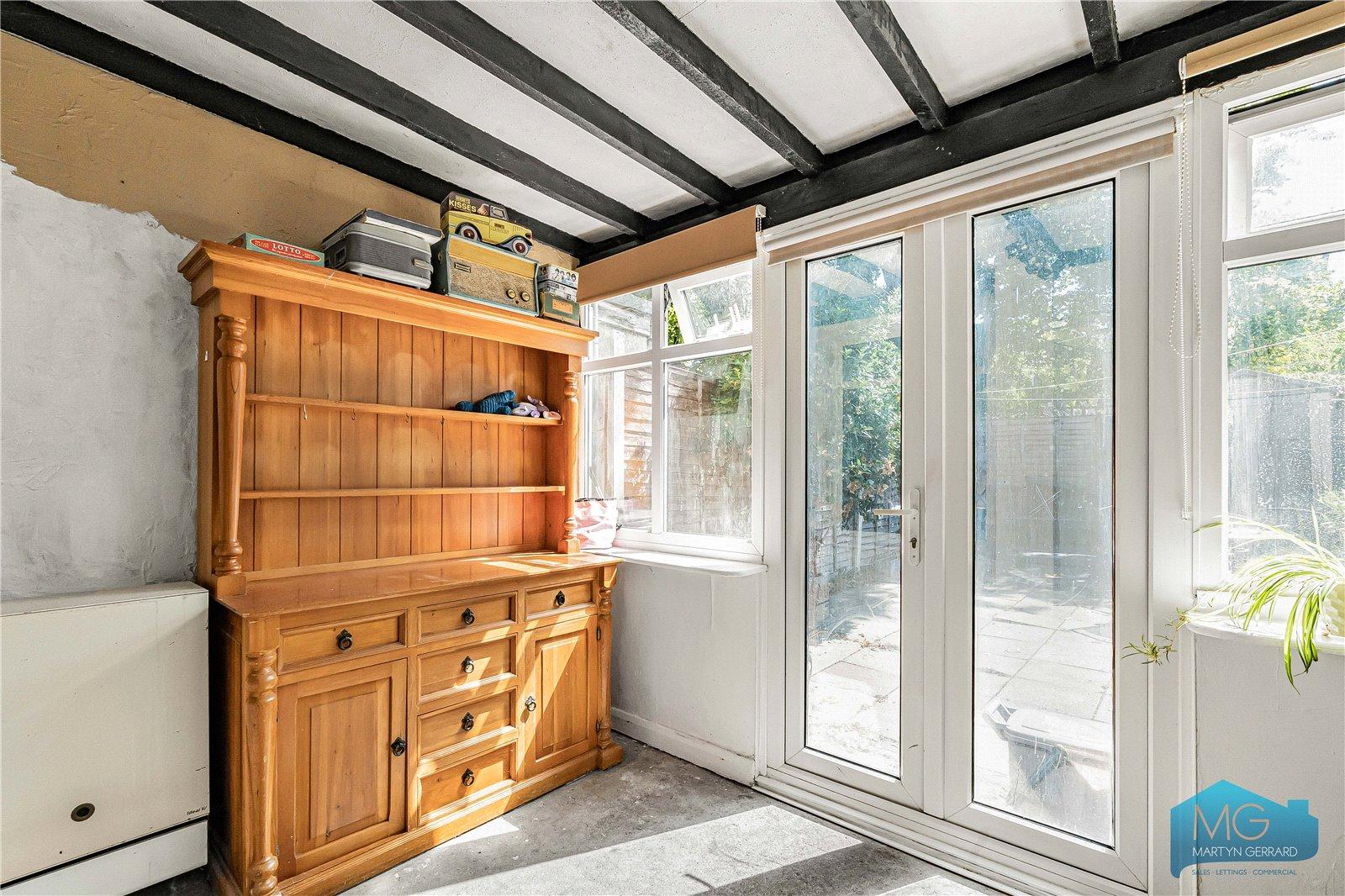 2 bedroom Terraced House for sale - Martyn Gerrard