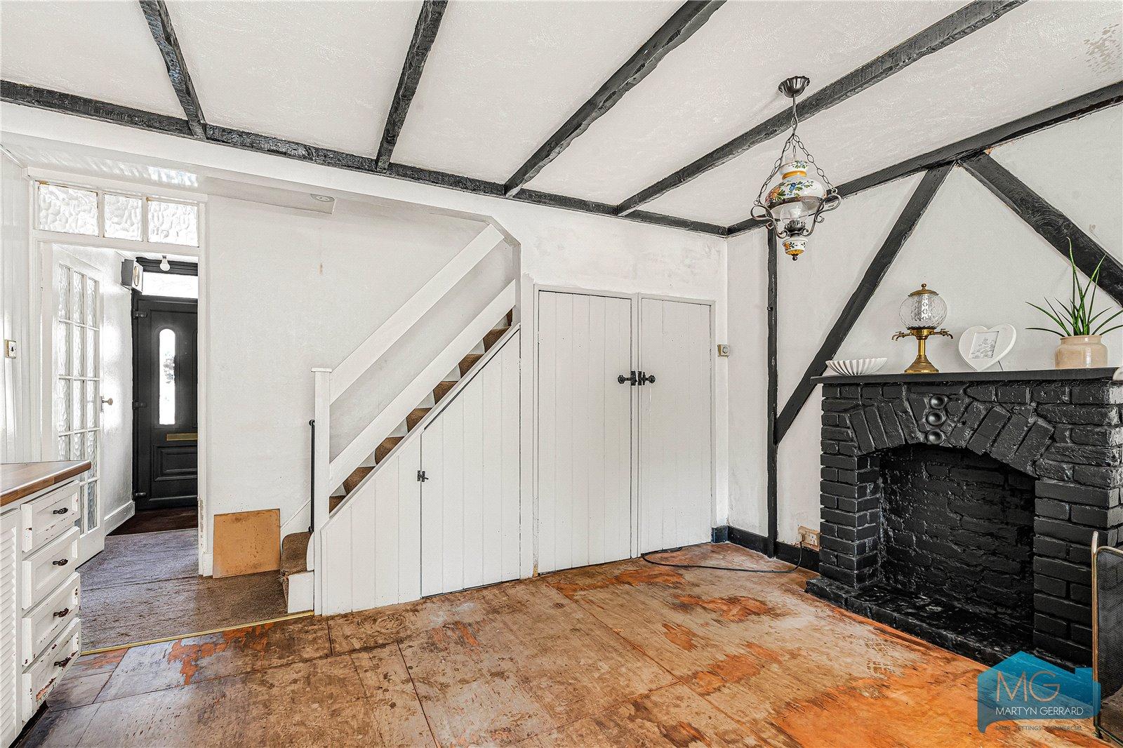 2 bedroom Terraced House for sale - Martyn Gerrard