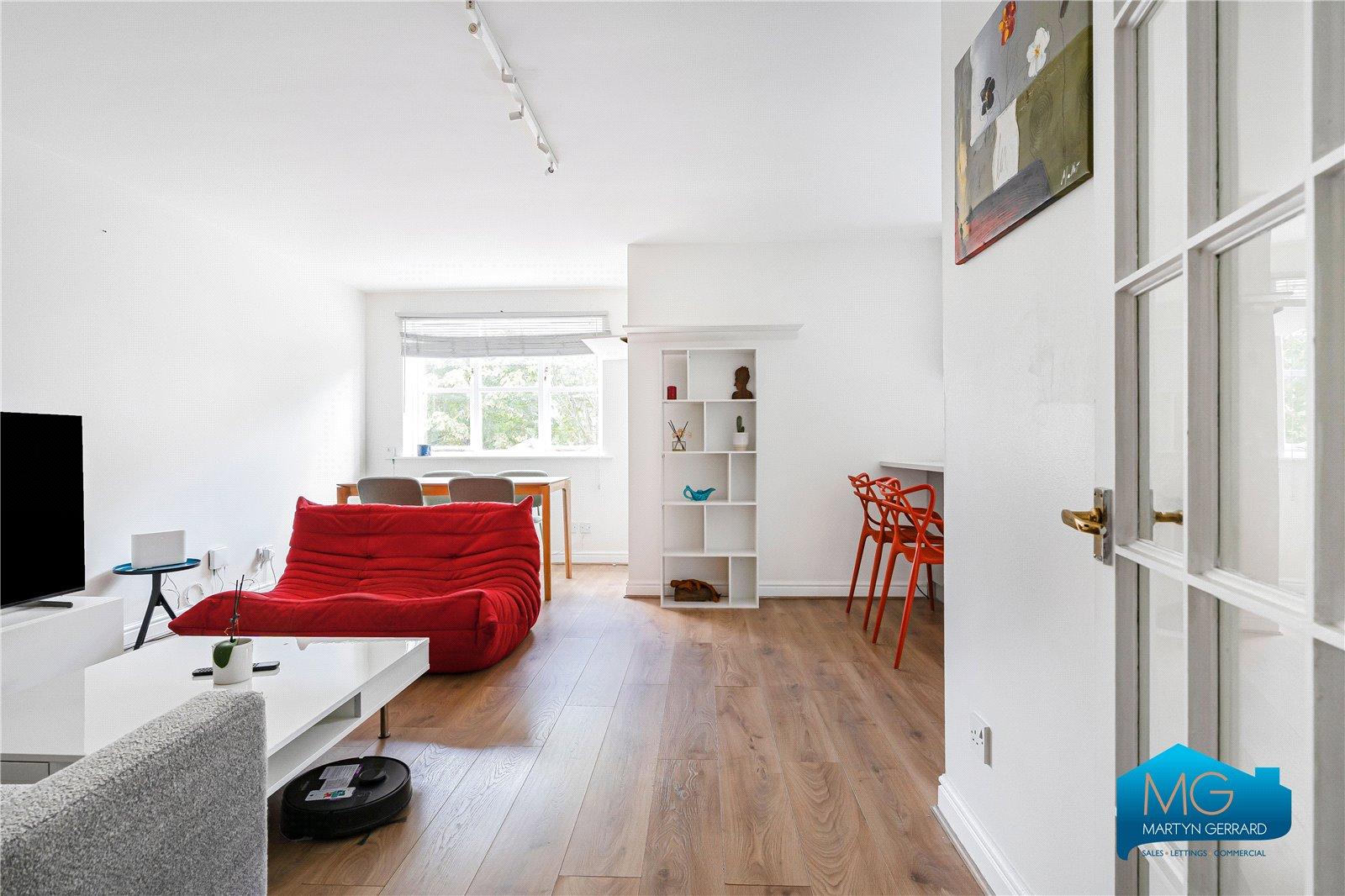 2 bedroom Apartment to rent - Martyn Gerrard