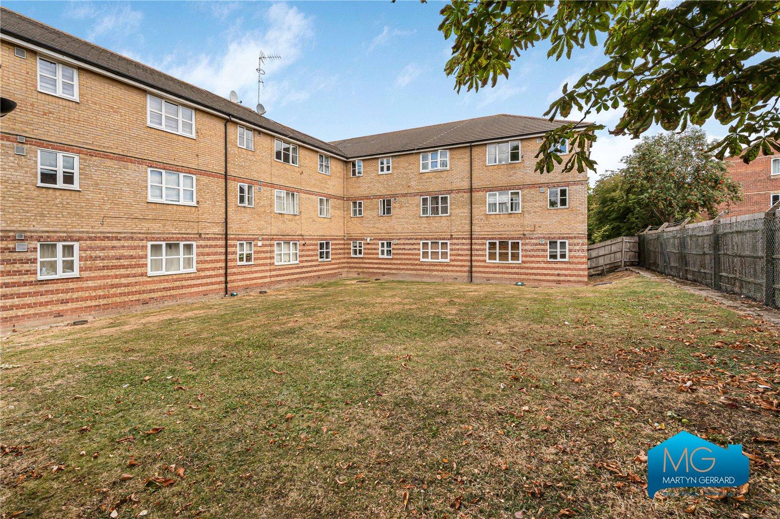 2 bedroom Apartment to rent - Martyn Gerrard