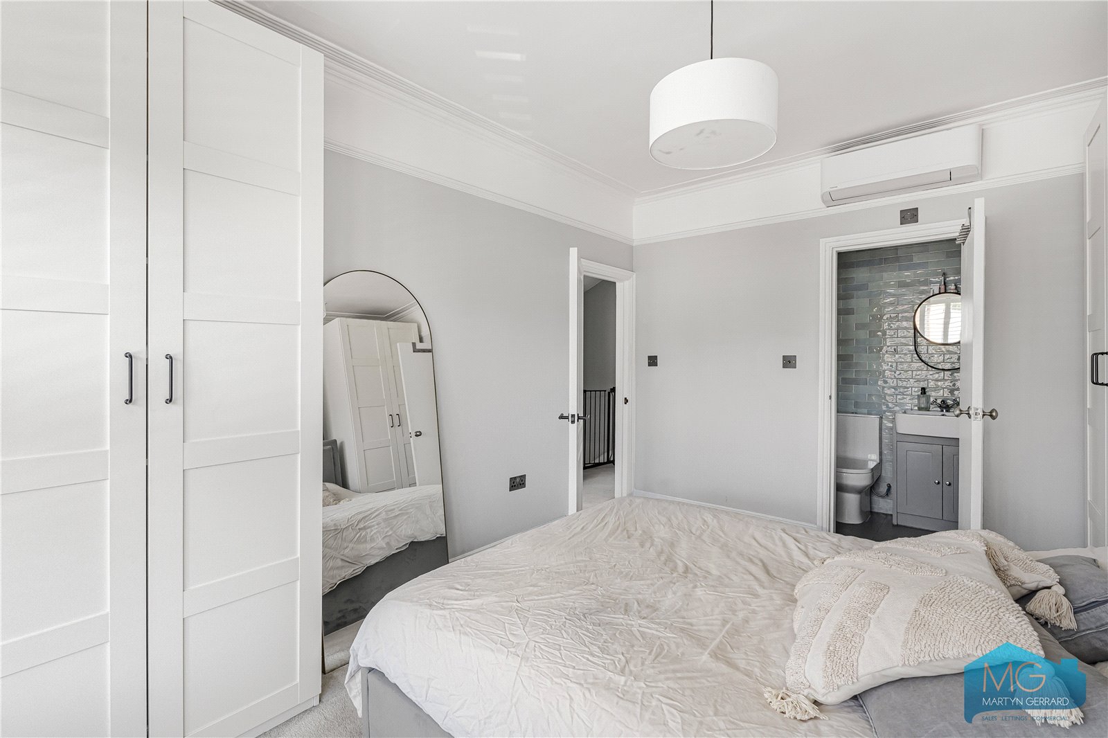 5 bedroom Terraced House for sale - Martyn Gerrard