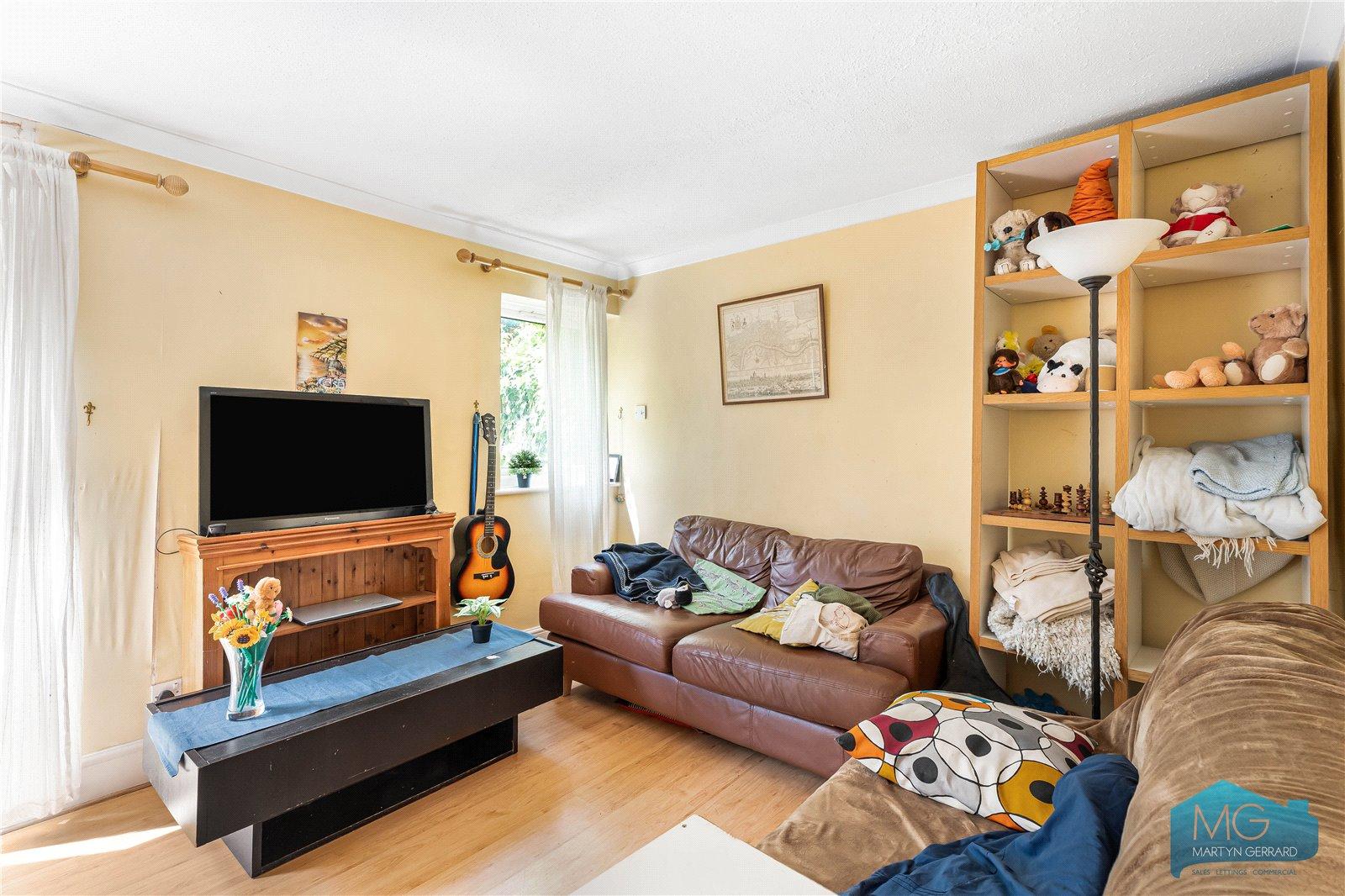 3 bedroom Terraced House for sale - Martyn Gerrard