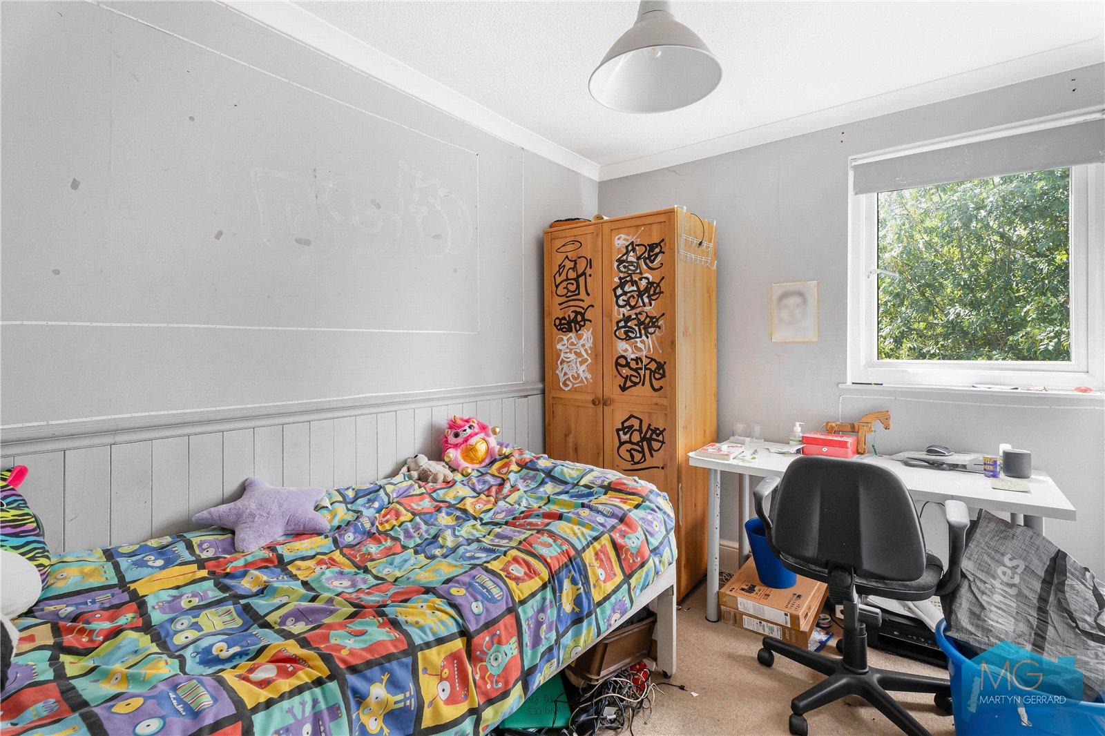 3 bedroom Terraced House for sale - Martyn Gerrard