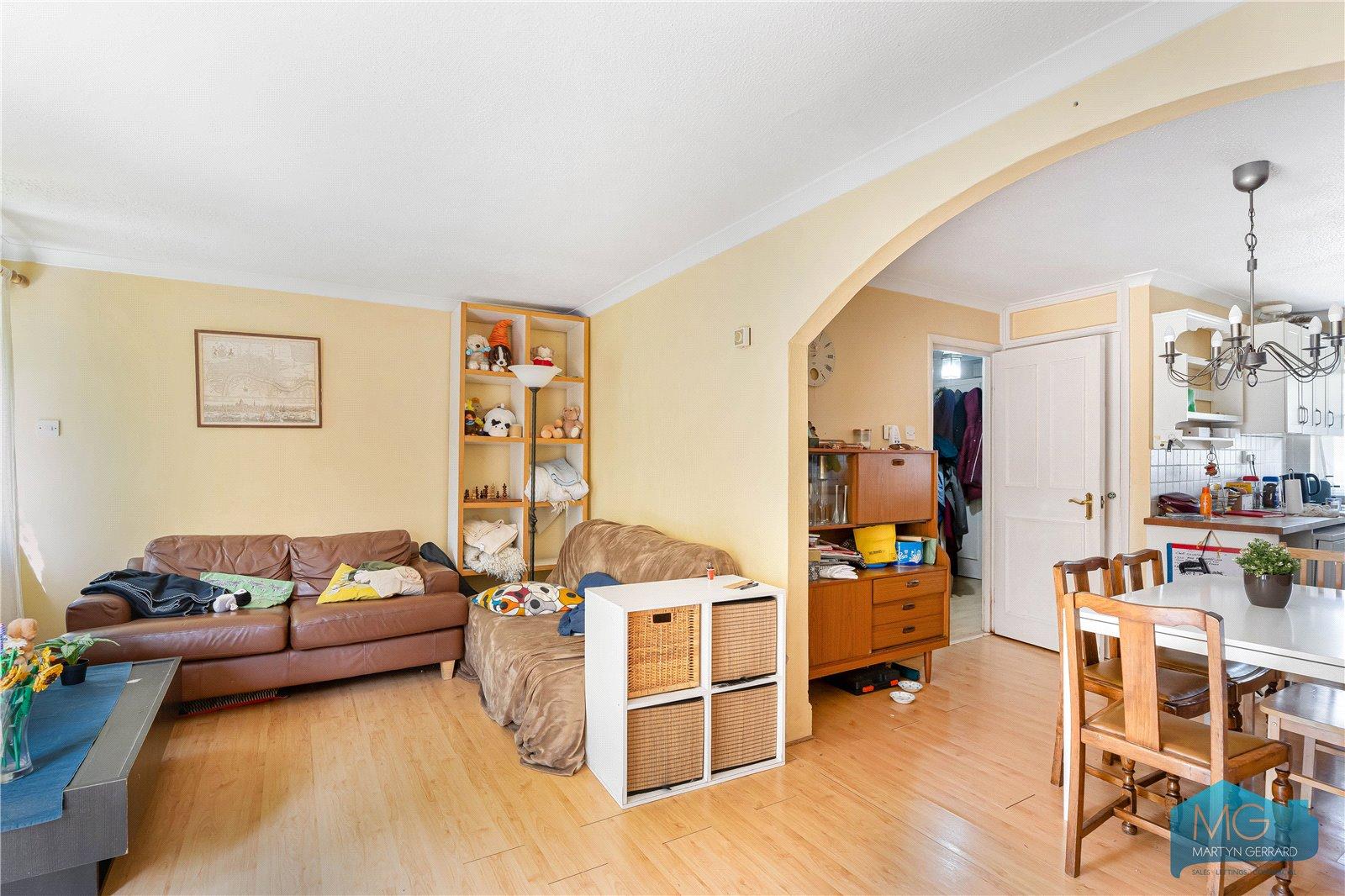 3 bedroom Terraced House for sale - Martyn Gerrard