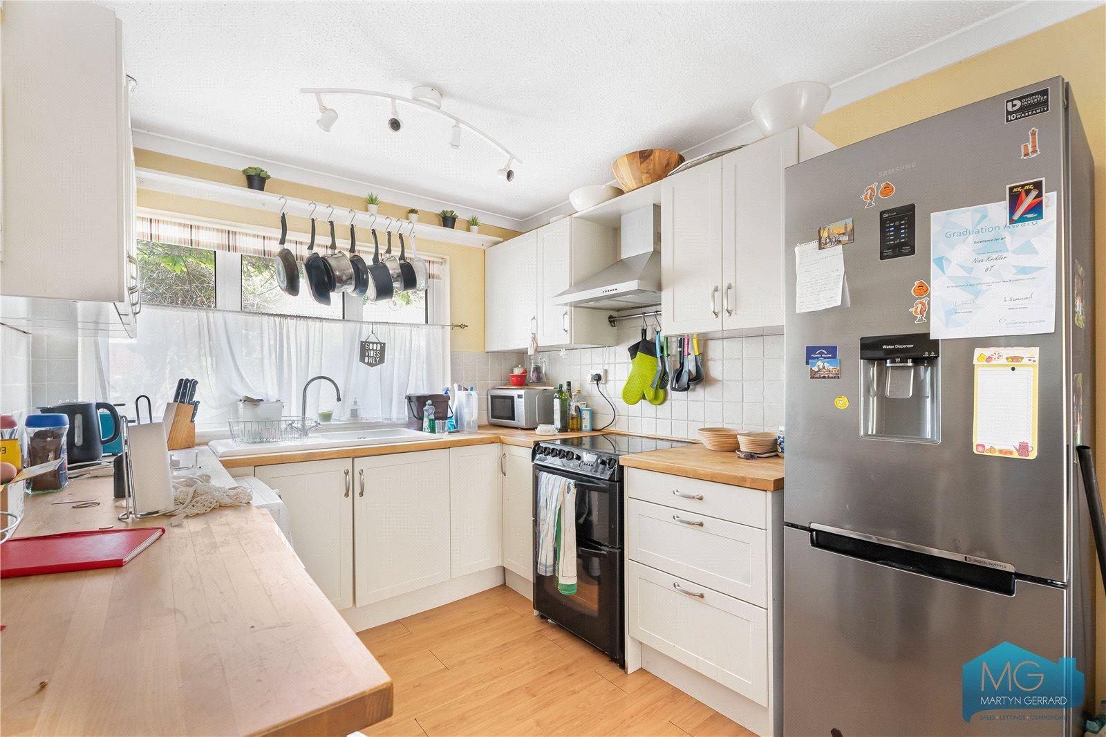3 bedroom Terraced House for sale - Martyn Gerrard