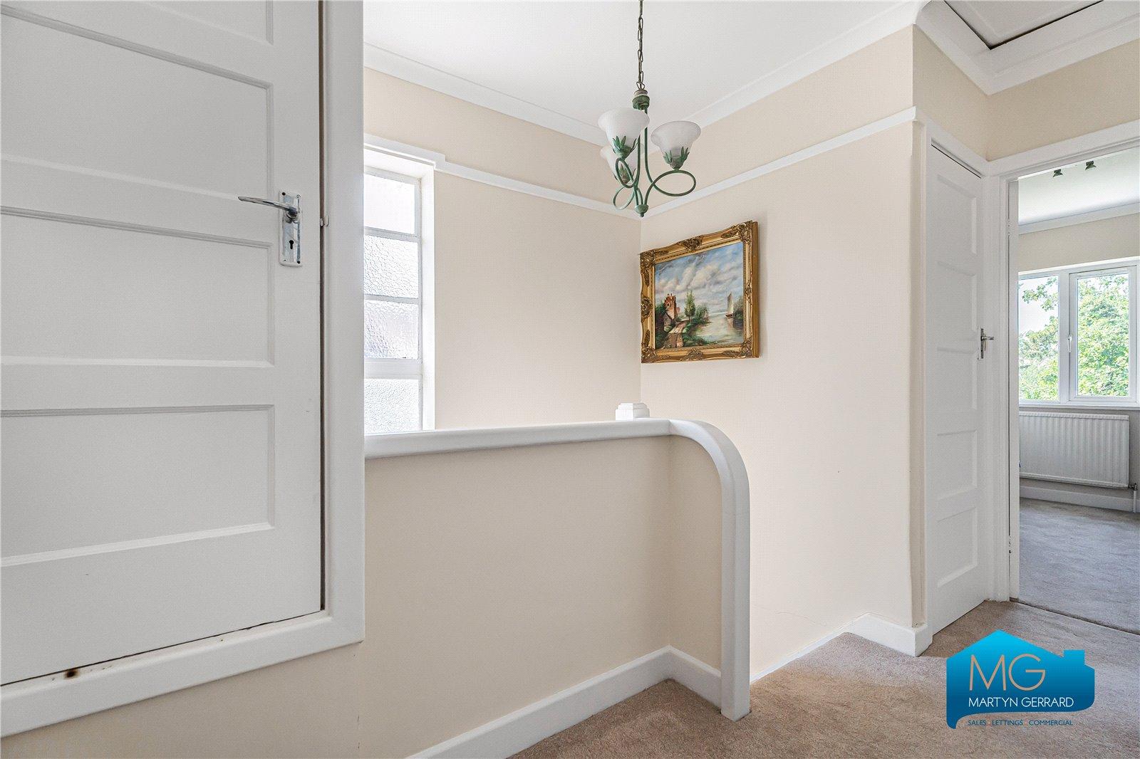 3 bedroom Semi-Detached House to rent - Martyn Gerrard