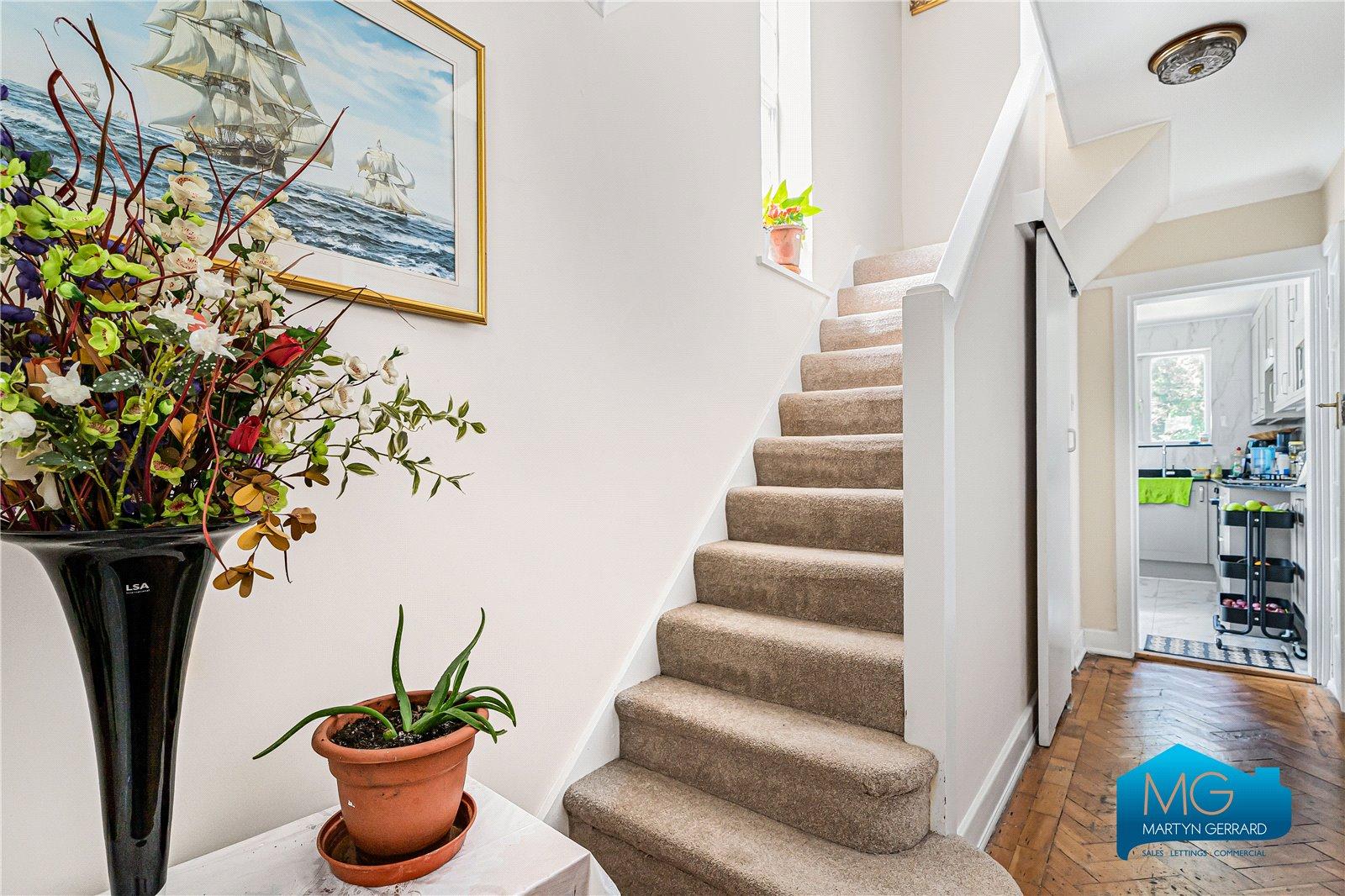 3 bedroom Semi-Detached House to rent - Martyn Gerrard