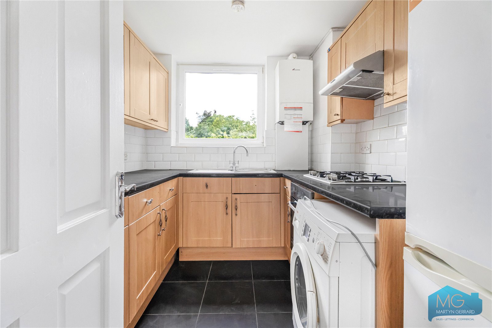 2 bedroom Ground Floor Flat for sale - Martyn Gerrard