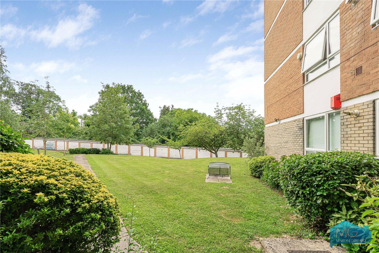 2 bedroom Ground Floor Flat for sale - Martyn Gerrard