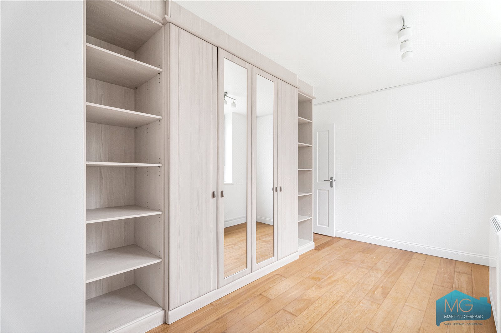 2 bedroom Ground Floor Flat for sale - Martyn Gerrard