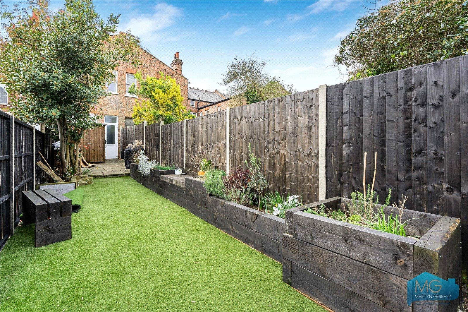 2 bedroom Maisonette to rent - Martyn Gerrard