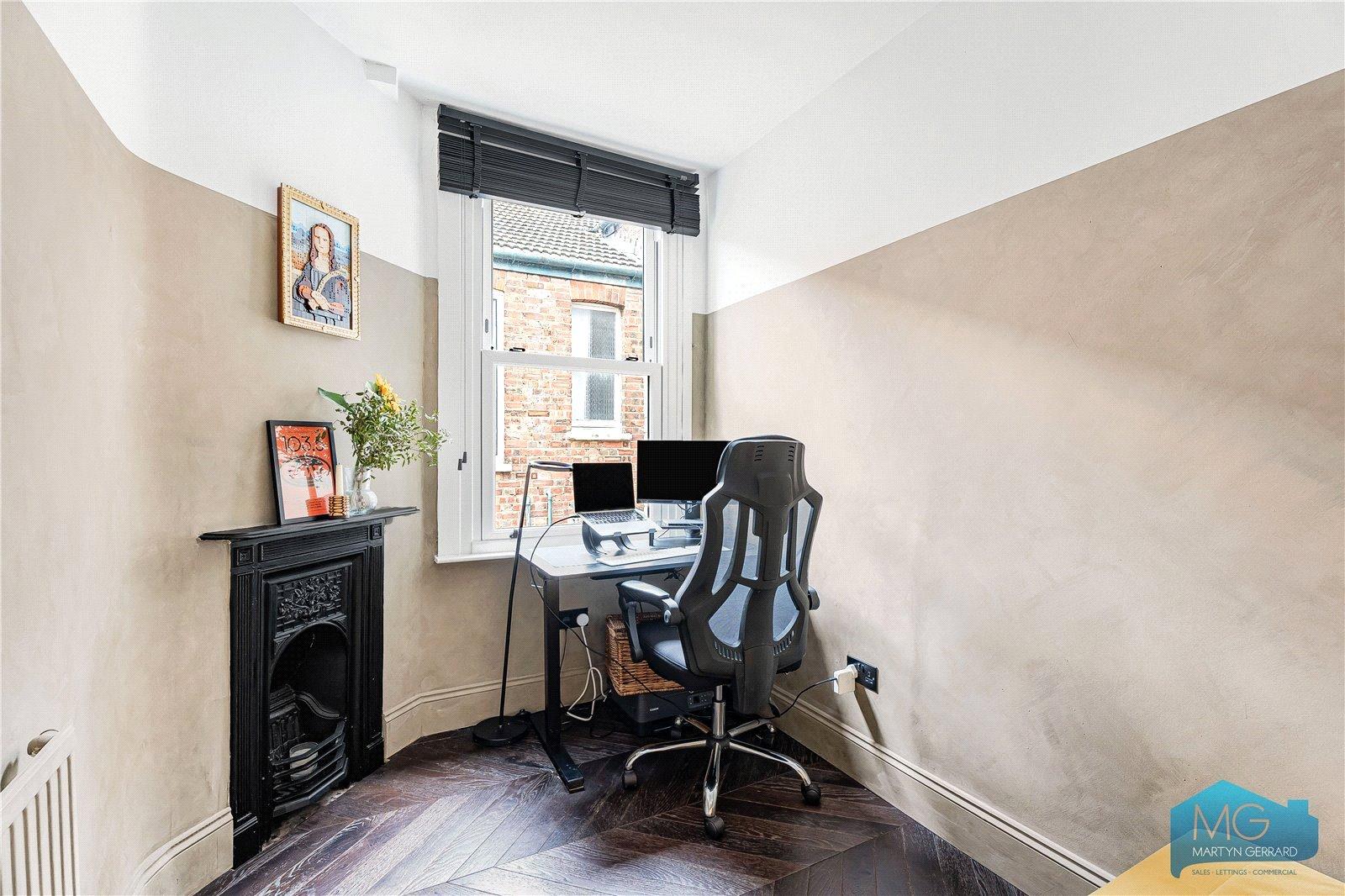 2 bedroom Maisonette to rent - Martyn Gerrard