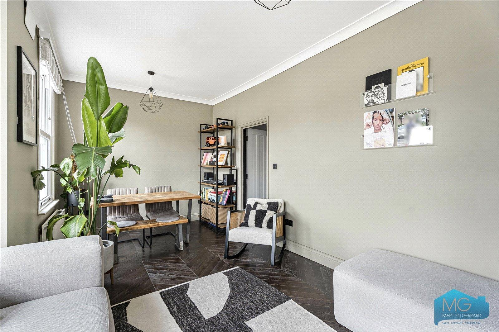 2 bedroom Maisonette to rent - Martyn Gerrard