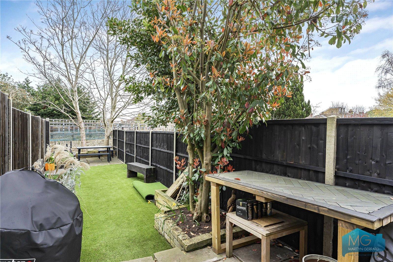 2 bedroom Maisonette to rent - Martyn Gerrard