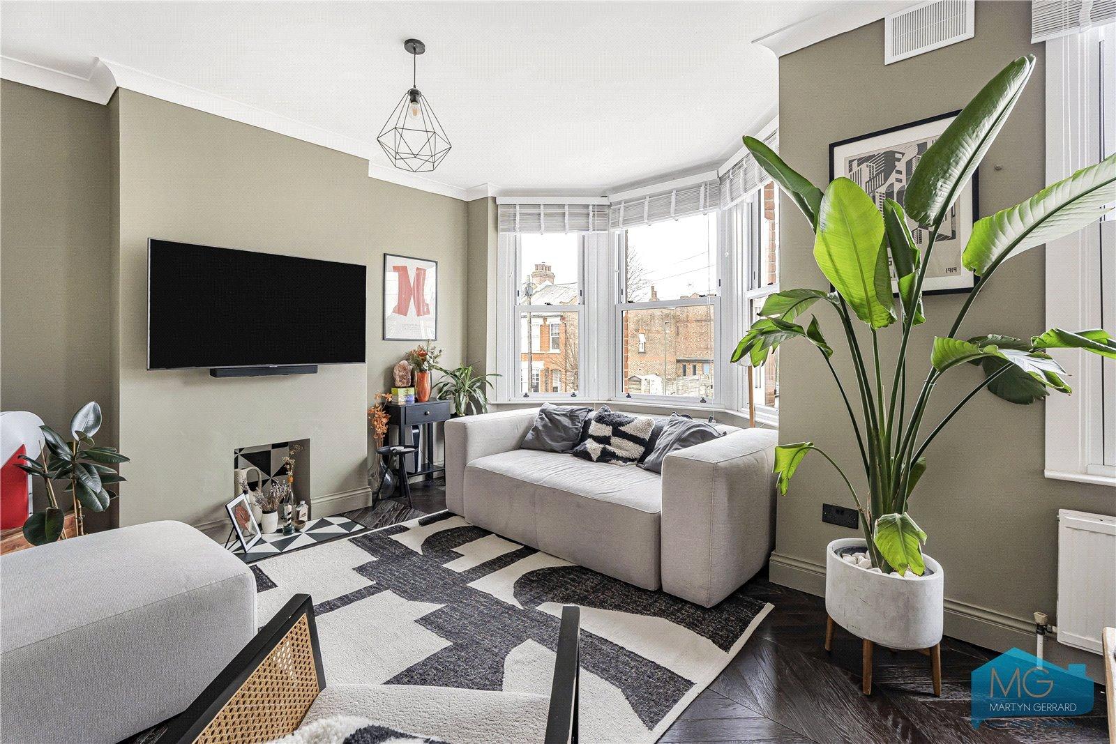 2 bedroom Maisonette to rent - Martyn Gerrard