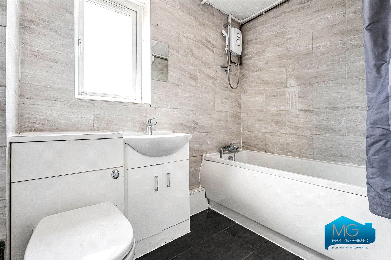 2 bedroom Apartment to rent - Martyn Gerrard
