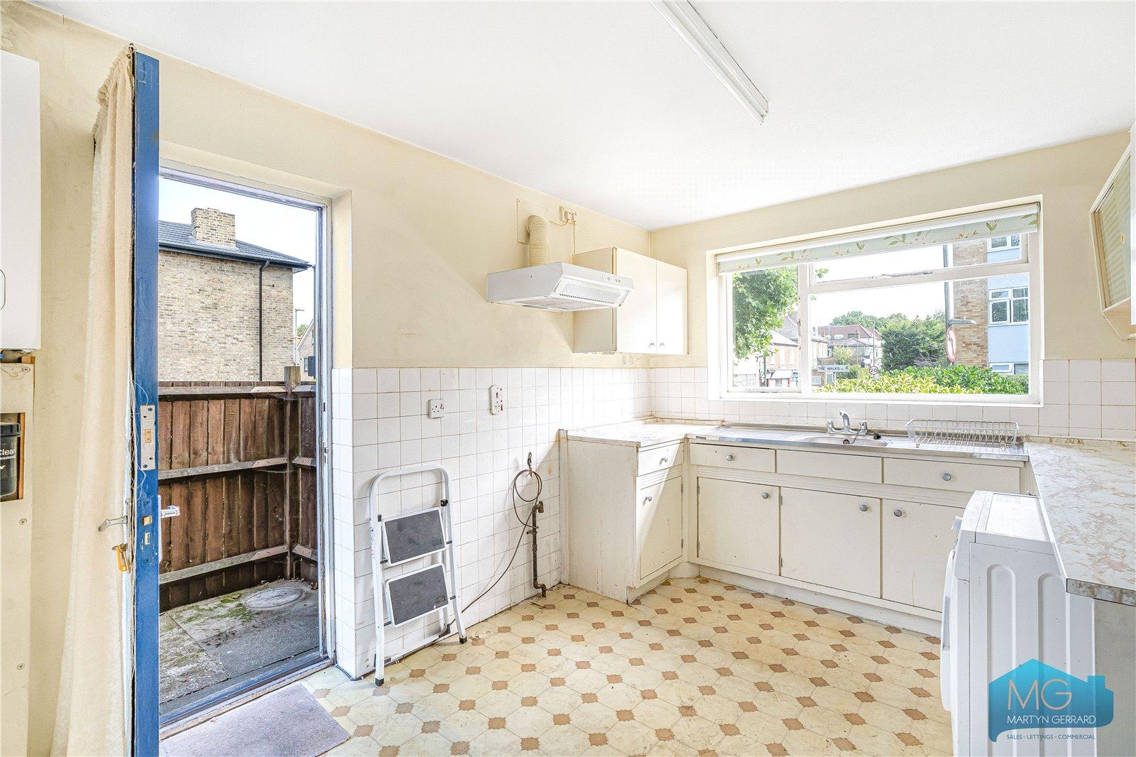 3 bedroom Semi-Detached House for sale - Martyn Gerrard