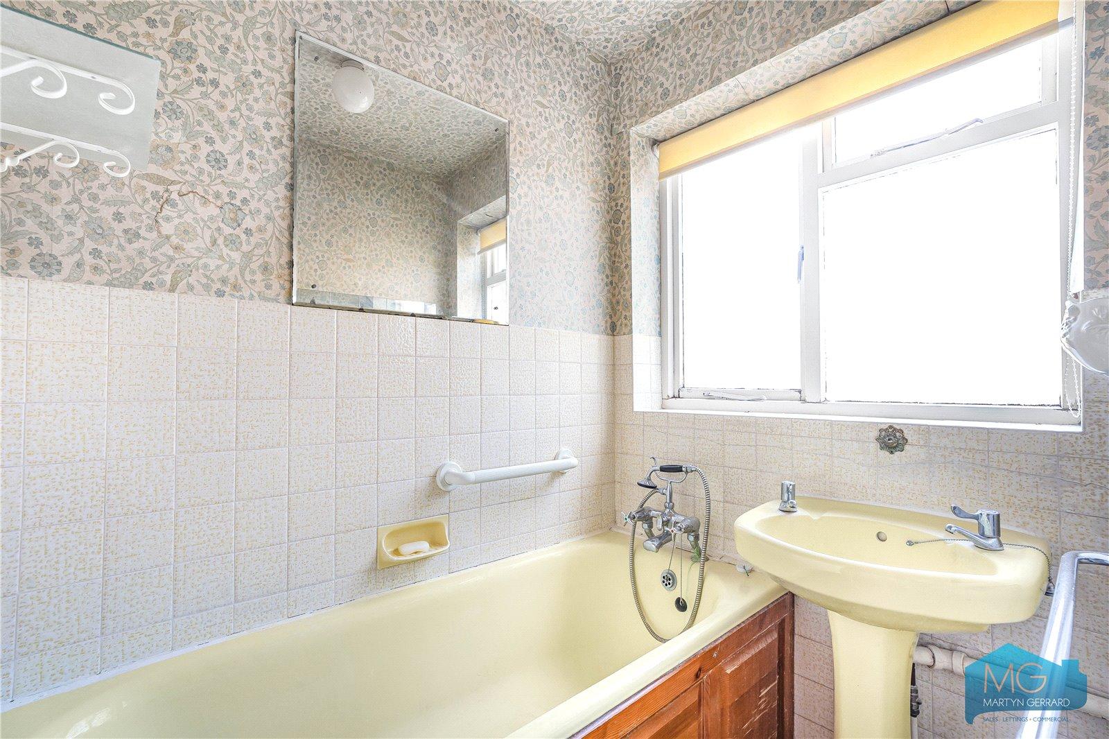 3 bedroom Semi-Detached House for sale - Martyn Gerrard