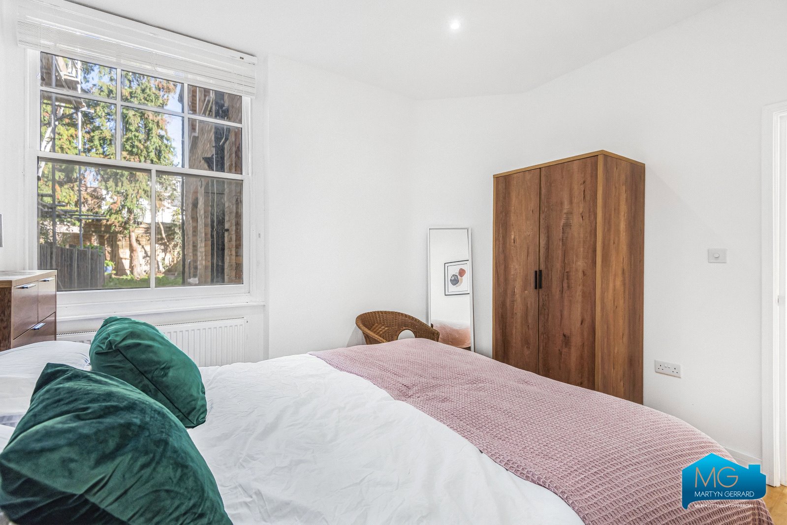 2 bedroom Ground Floor Flat for sale - Martyn Gerrard