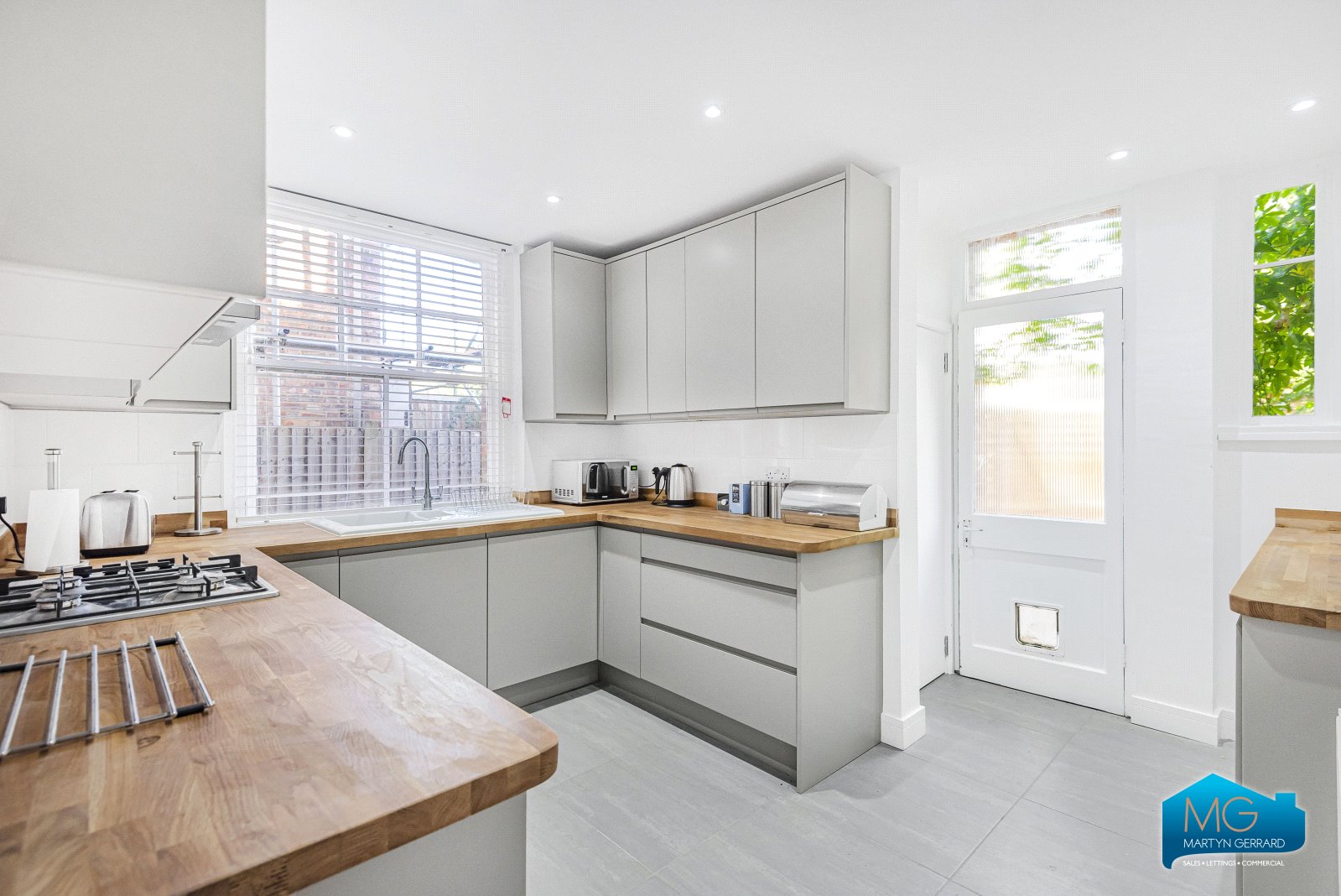 2 bedroom Ground Floor Flat for sale - Martyn Gerrard