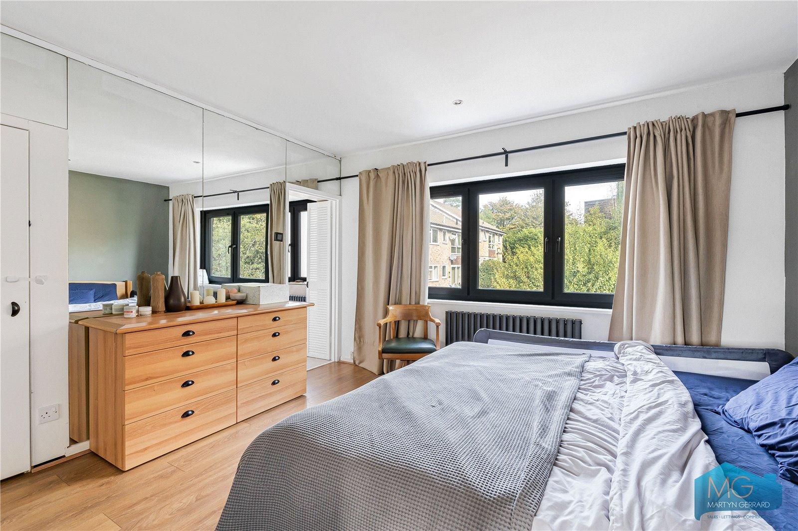 4 bedroom End of Terrace House for sale - Martyn Gerrard