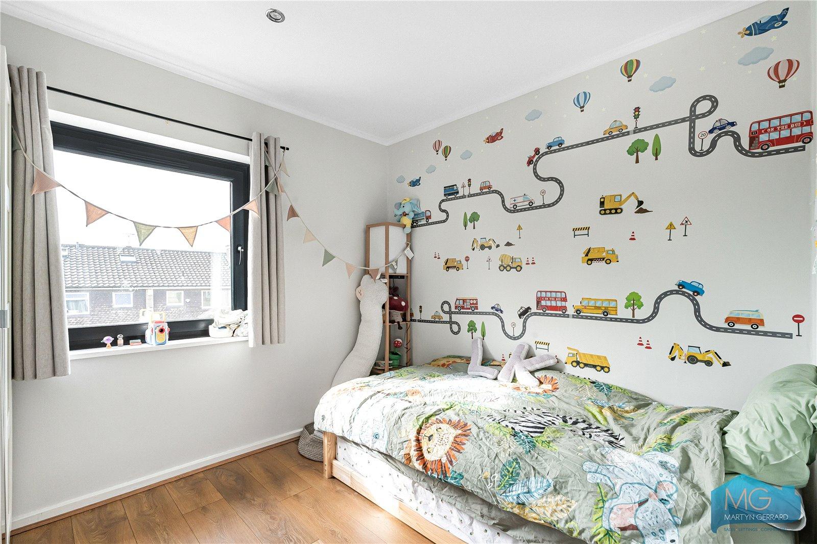 4 bedroom End of Terrace House for sale - Martyn Gerrard