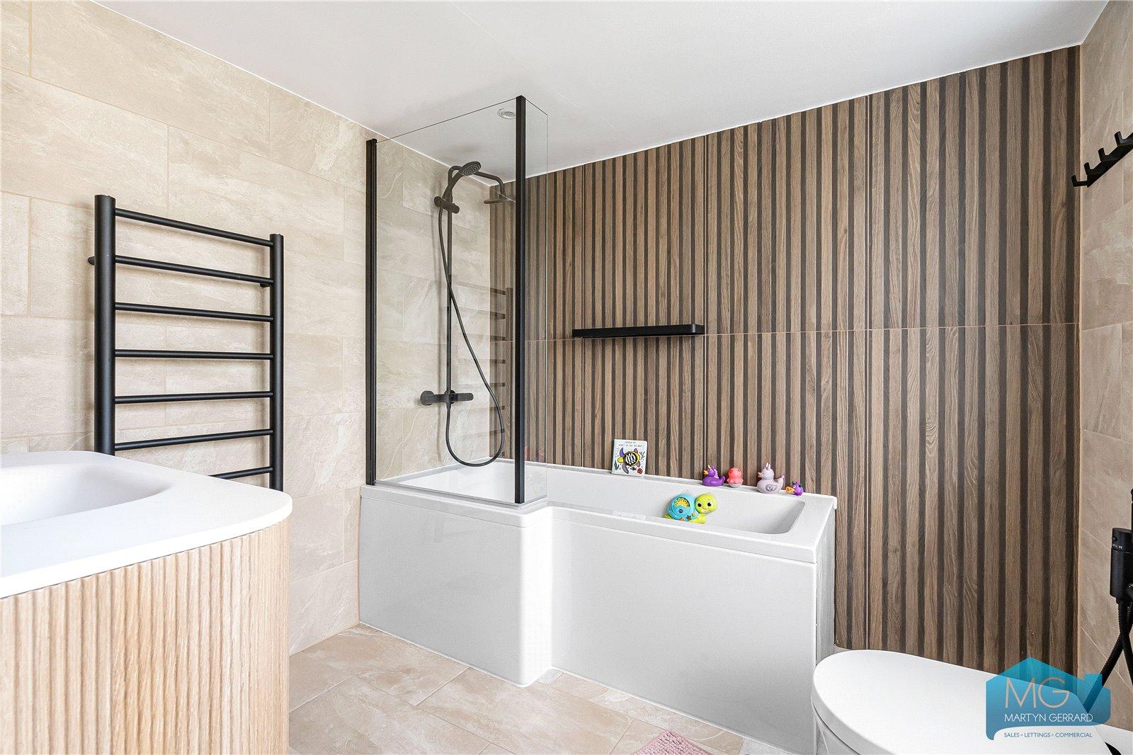 4 bedroom End of Terrace House for sale - Martyn Gerrard