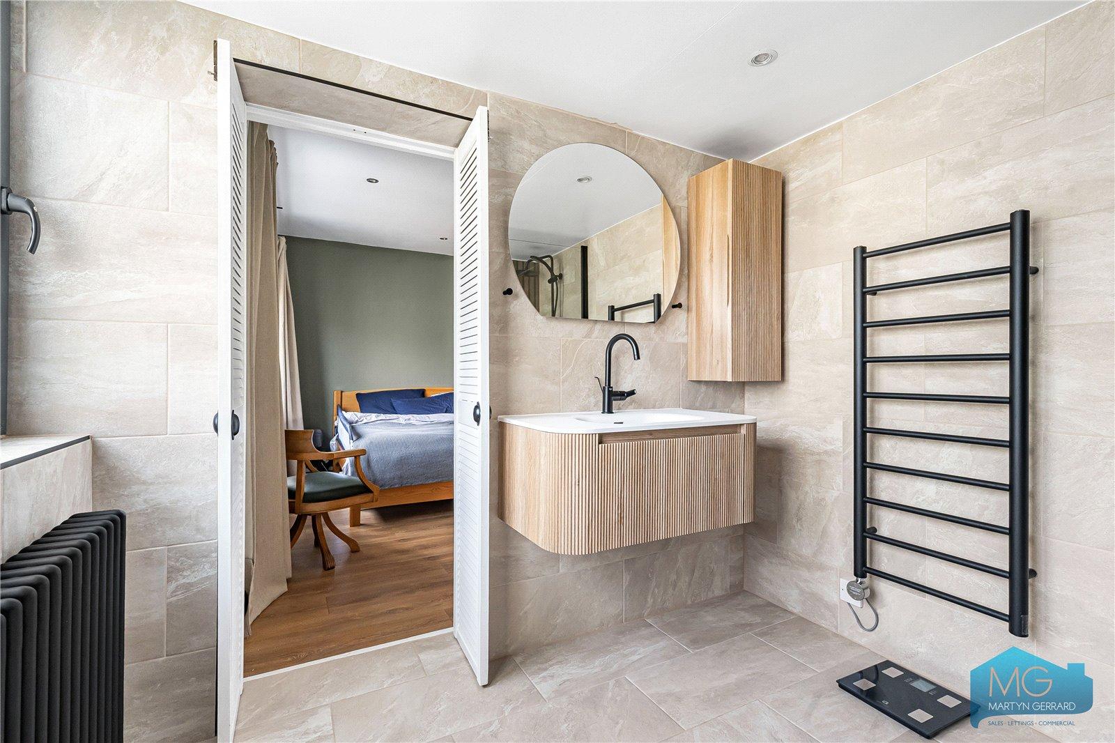 4 bedroom End of Terrace House for sale - Martyn Gerrard