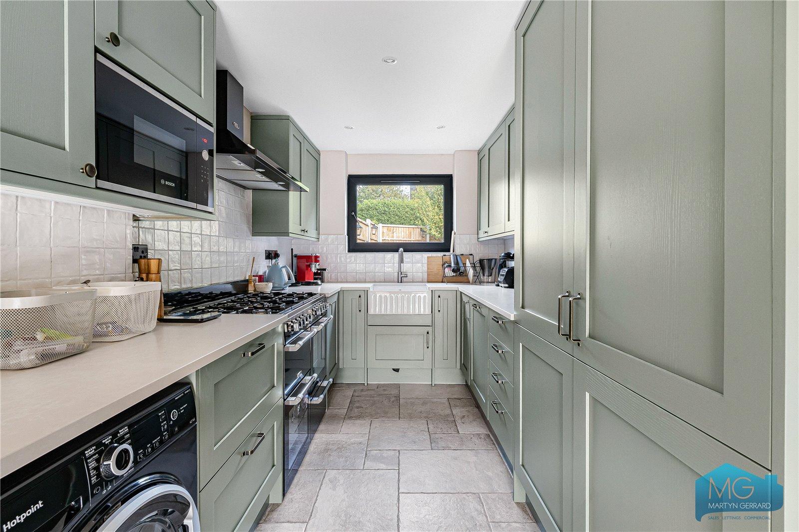 4 bedroom End of Terrace House for sale - Martyn Gerrard