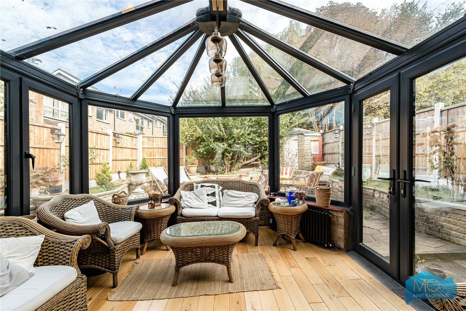 4 bedroom End of Terrace House for sale - Martyn Gerrard