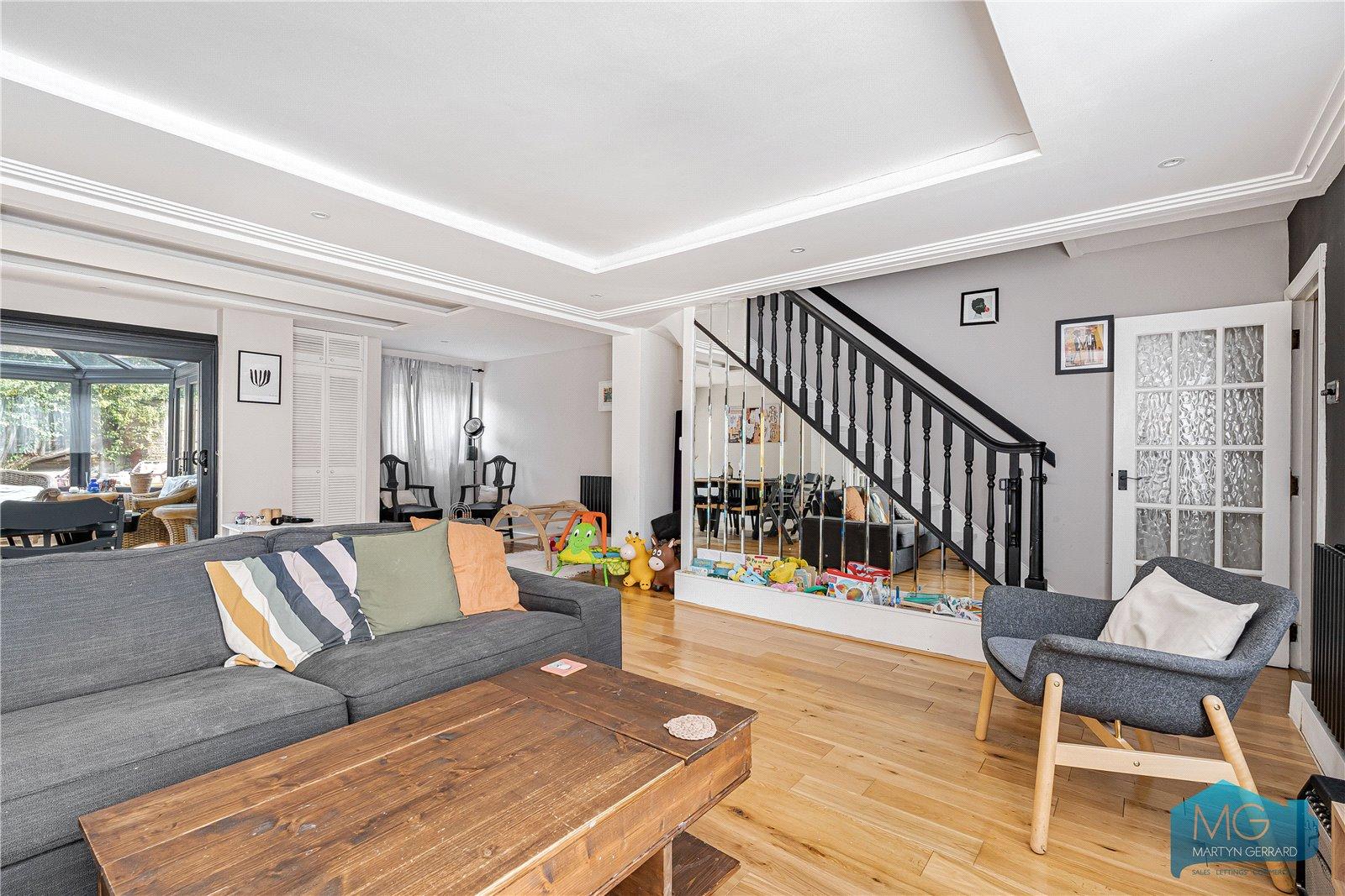 4 bedroom End of Terrace House for sale - Martyn Gerrard