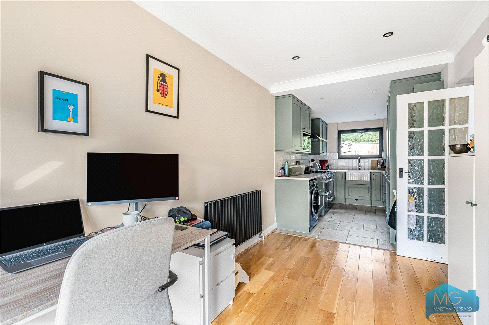 4 bedroom End of Terrace House for sale - Martyn Gerrard