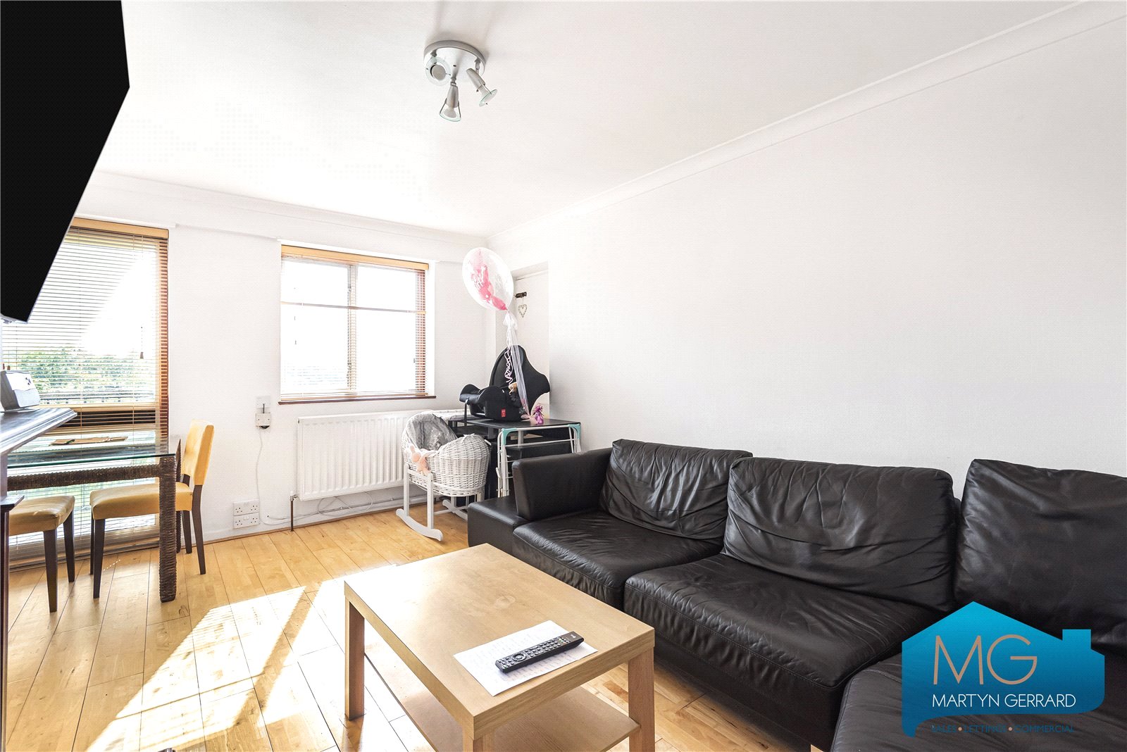 3 bedroom Apartment to rent - Martyn Gerrard