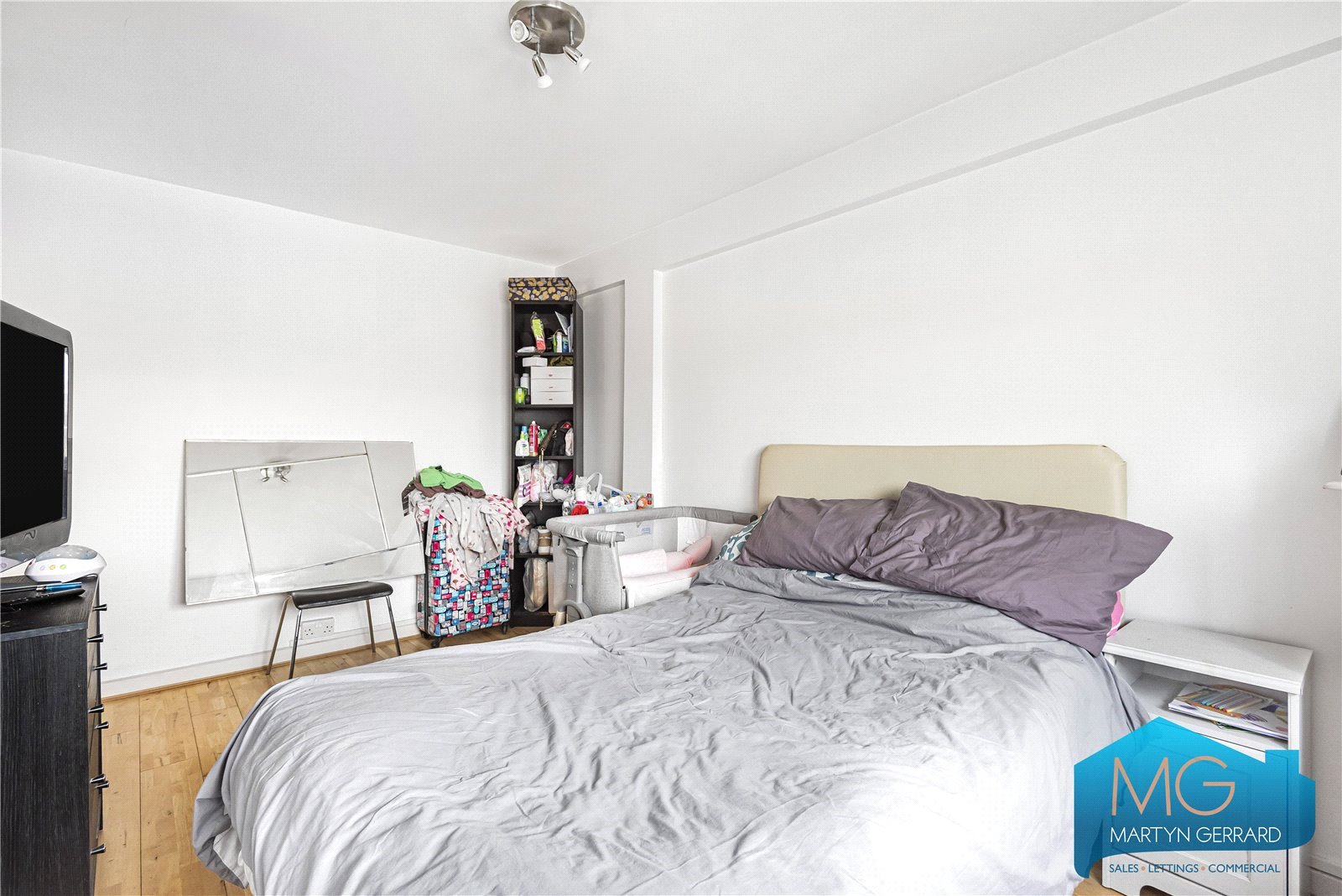 3 bedroom Apartment to rent - Martyn Gerrard