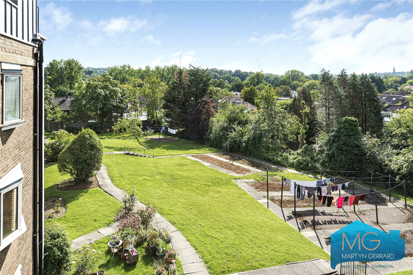 3 bedroom Apartment to rent - Martyn Gerrard