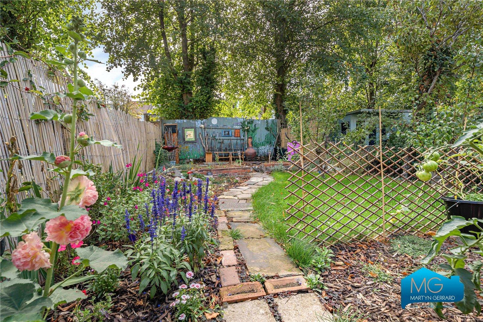 4 bedroom Terraced House for sale - Martyn Gerrard
