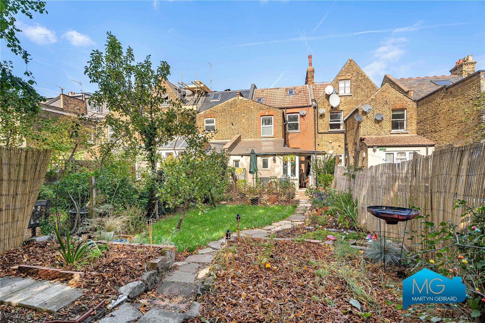 4 bedroom Terraced House for sale - Martyn Gerrard