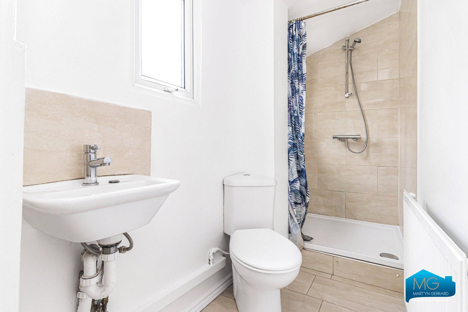 4 bedroom Terraced House for sale - Martyn Gerrard