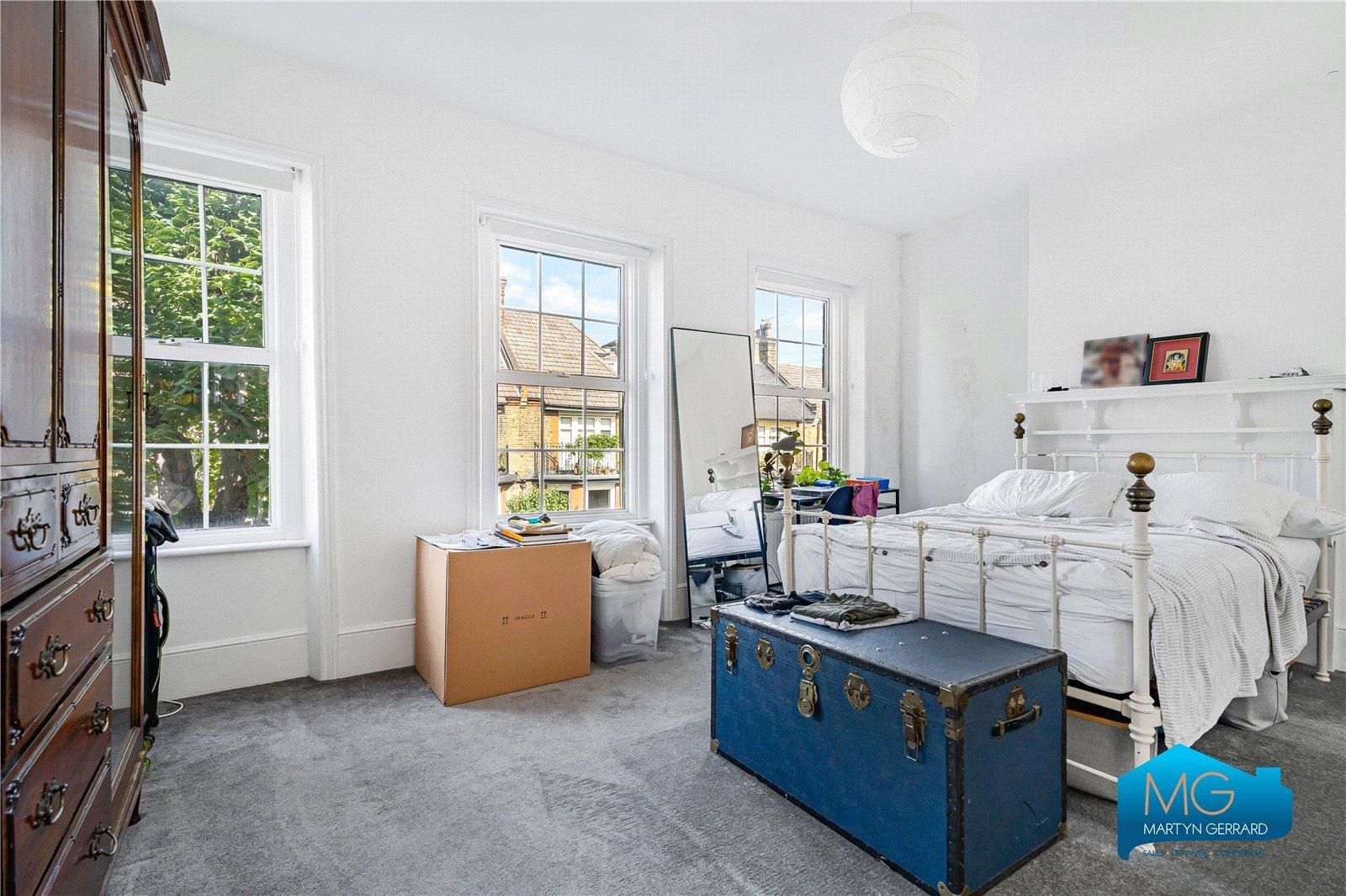 4 bedroom Terraced House for sale - Martyn Gerrard