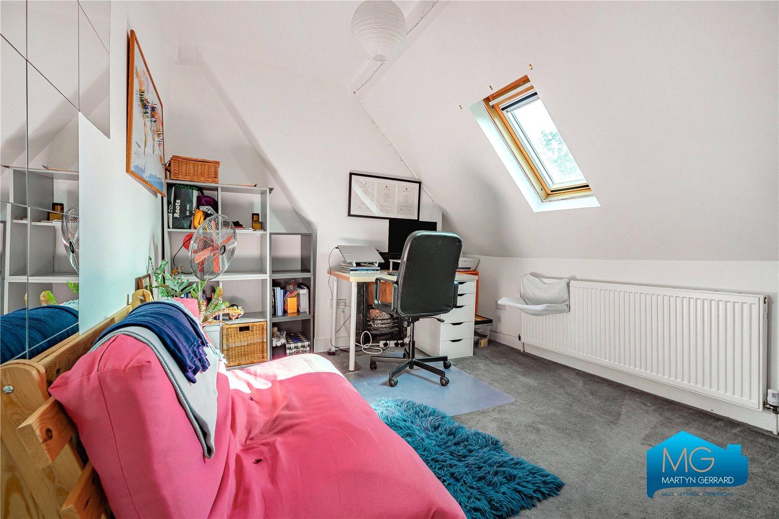 4 bedroom Terraced House for sale - Martyn Gerrard
