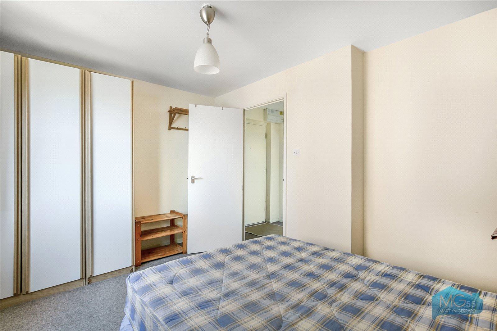 1 bedroom Apartment for sale - Martyn Gerrard