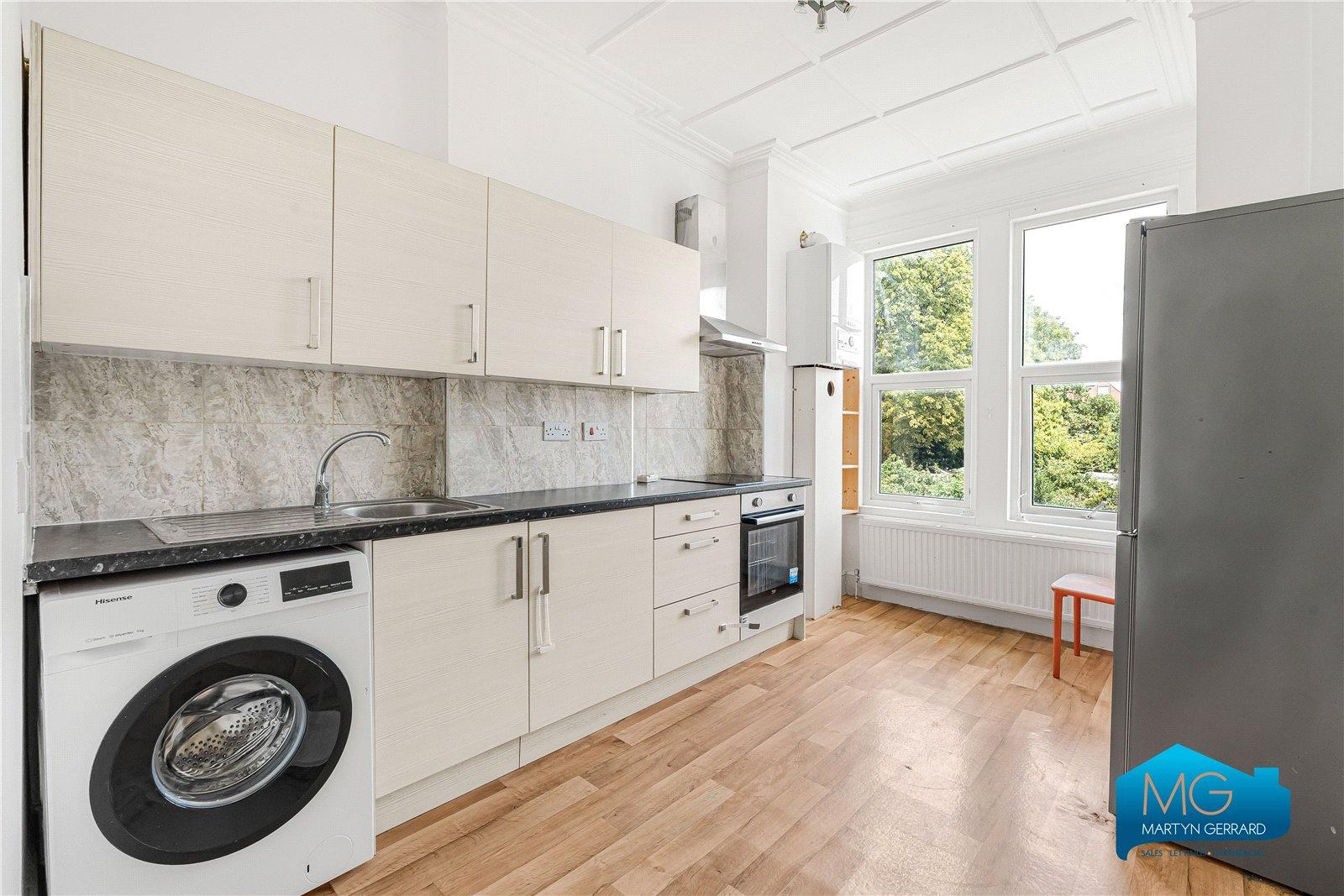 4 bedroom Apartment to rent - Martyn Gerrard