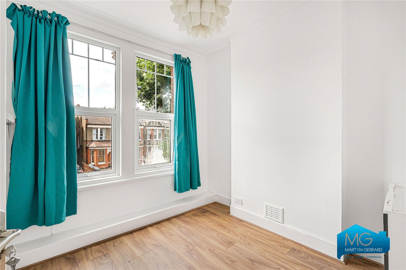 4 bedroom Apartment to rent - Martyn Gerrard