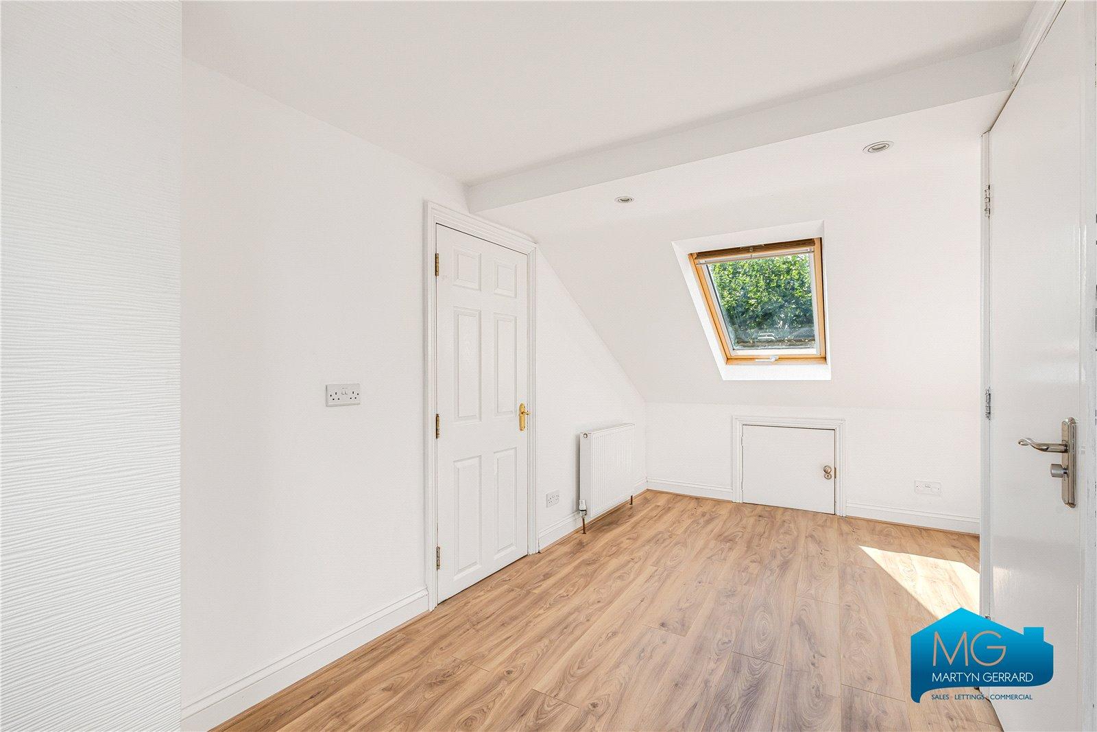 4 bedroom Apartment to rent - Martyn Gerrard