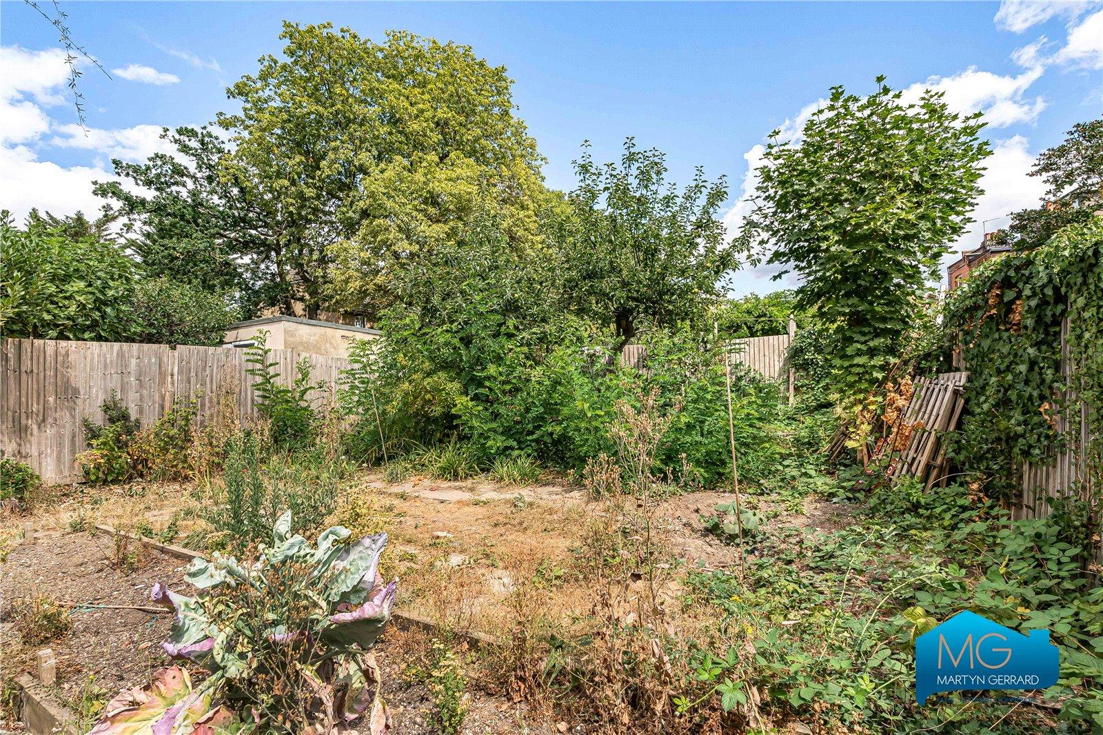 4 bedroom Apartment to rent - Martyn Gerrard