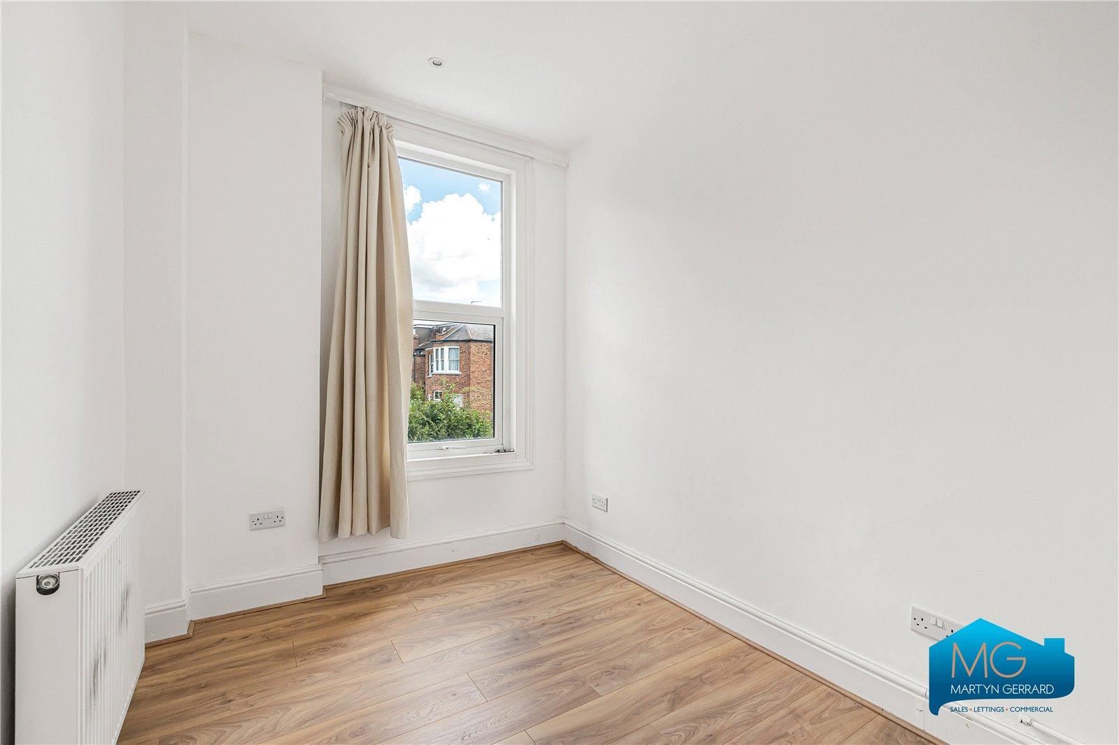 4 bedroom Apartment to rent - Martyn Gerrard