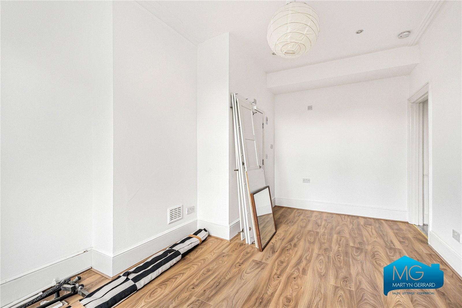 4 bedroom Apartment to rent - Martyn Gerrard