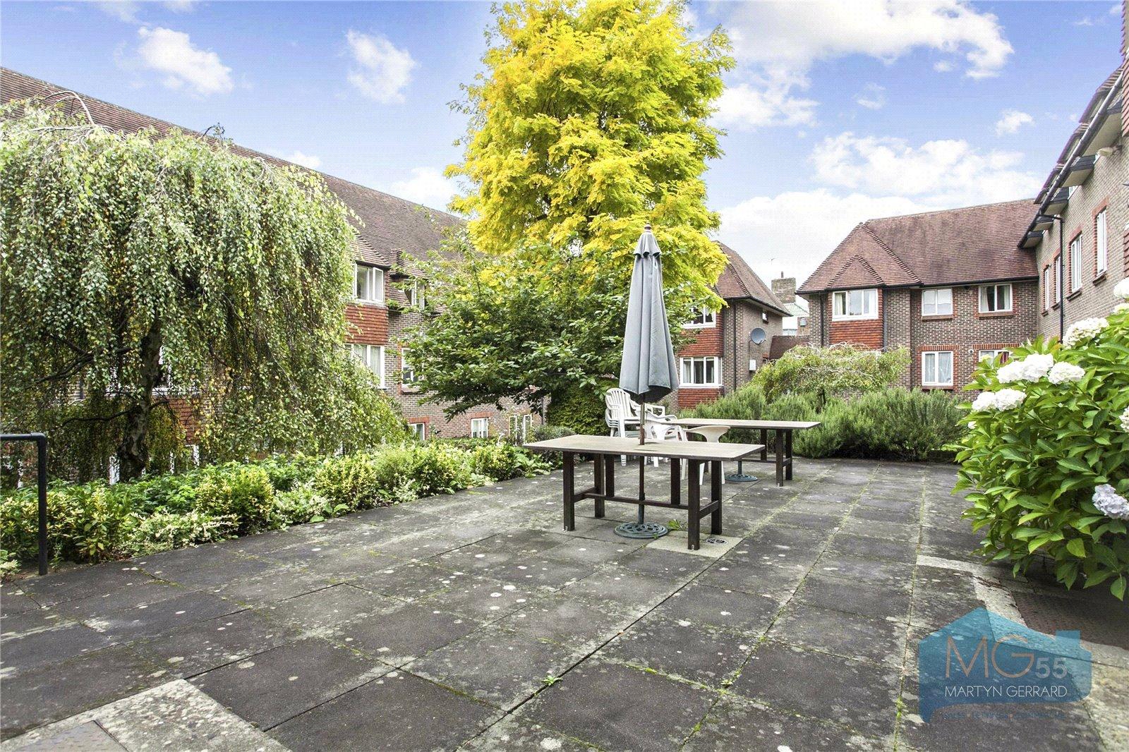 1 bedroom Apartment to rent - Martyn Gerrard