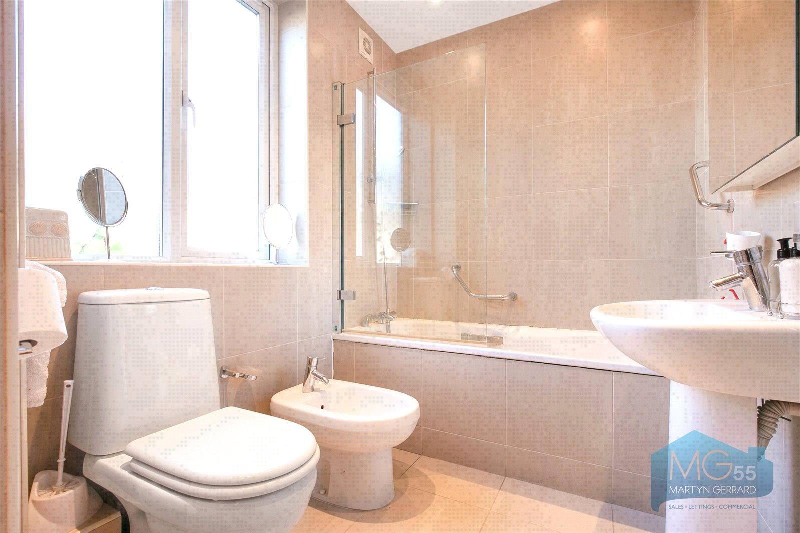 1 bedroom Apartment to rent - Martyn Gerrard