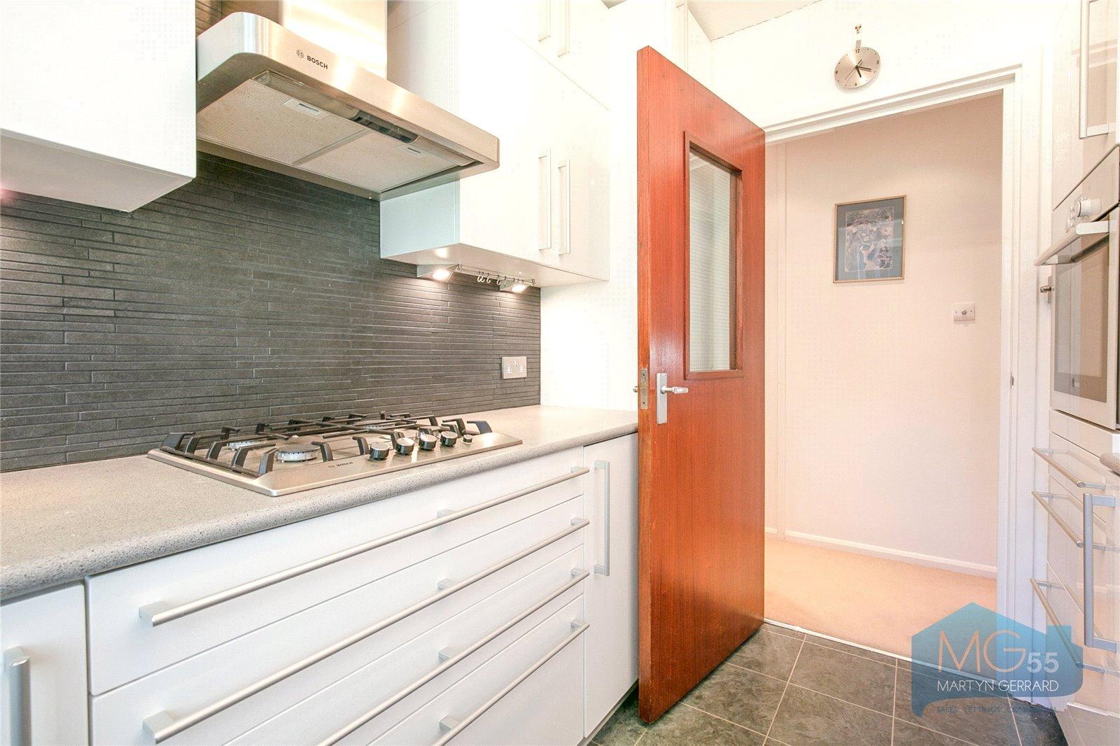 1 bedroom Apartment to rent - Martyn Gerrard